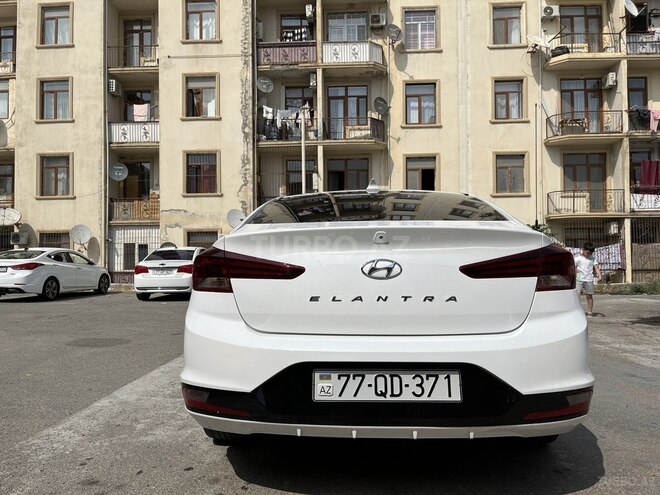 Hyundai Elantra 2019, 150,000 km - 2.0 l - Bakı