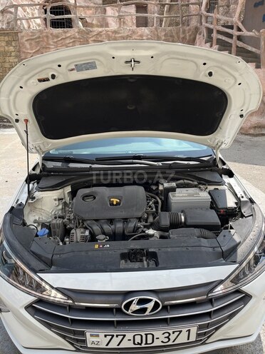 Hyundai Elantra 2019, 150,000 km - 2.0 l - Bakı
