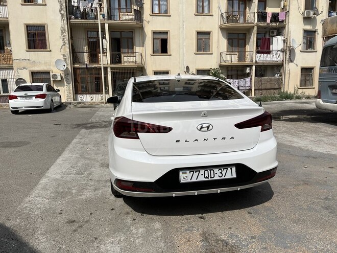 Hyundai Elantra 2019, 150,000 km - 2.0 l - Bakı