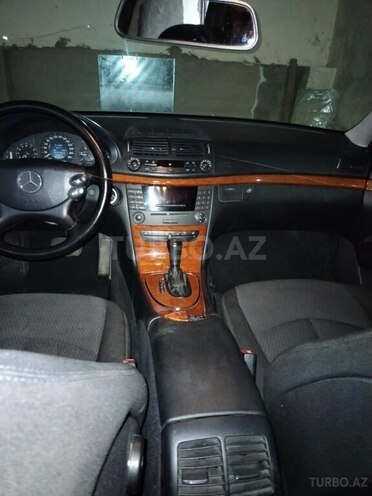 Mercedes E 220 2006, 320,000 km - 2.2 l - Bakı