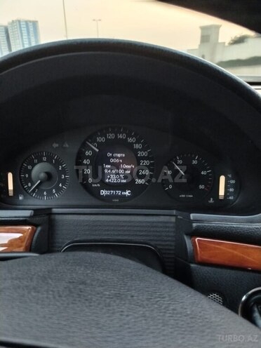 Mercedes E 220 2006, 320,000 km - 2.2 l - Bakı