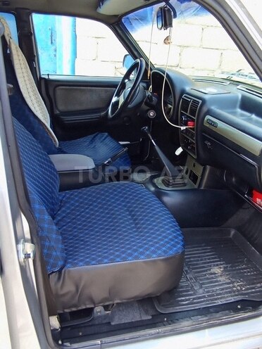 GAZ 31105 2004, 185,000 km - 2.3 l - Şabran