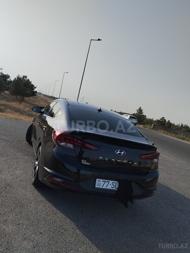 Hyundai Elantra 2019, 97,000 km - 2.0 l - Bakı