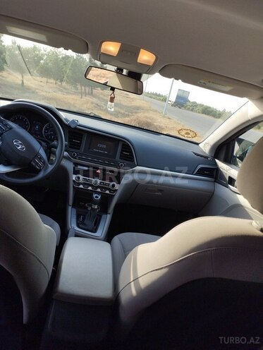 Hyundai Elantra 2019, 97,000 km - 2.0 l - Bakı