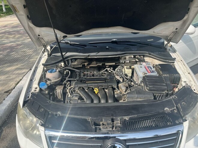 Volkswagen Passat 2007, 330,000 km - 2.0 l - Mingəçevir