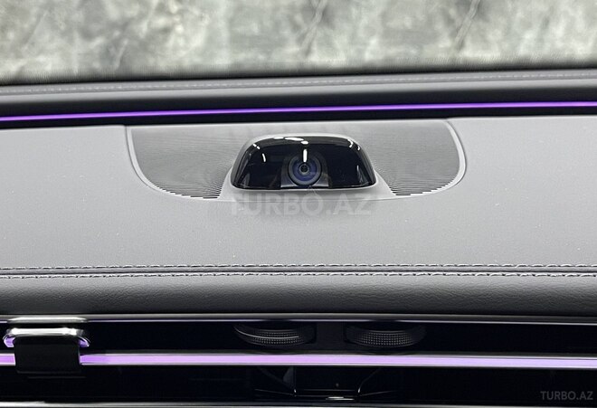 Mercedes E 200-27