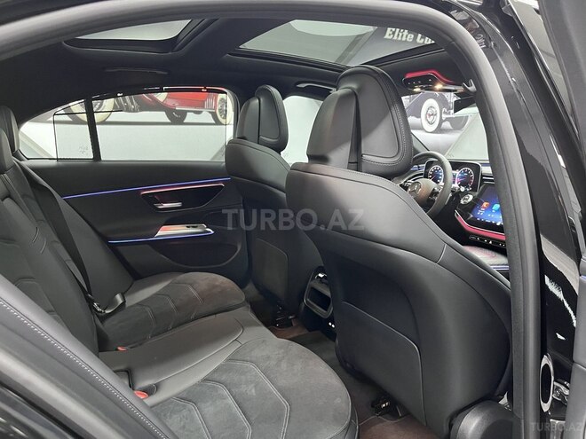 Mercedes E 200-31