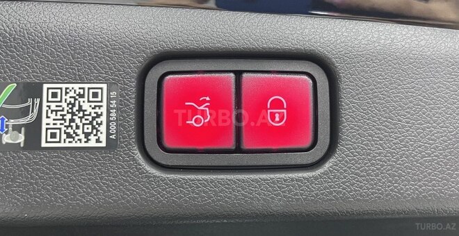 Mercedes E 200-17