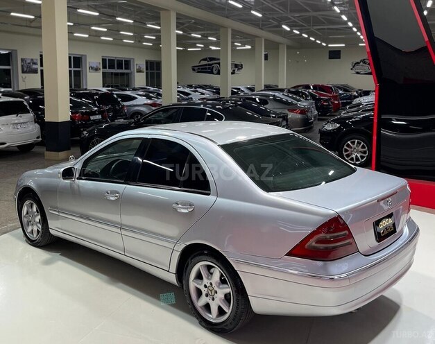 Mercedes C 240 2001, 400,000 km - 2.6 l - Sumqayıt