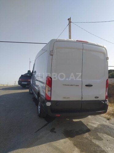Ford Transit 2017, 135,000 km - 3.2 l - Bakı