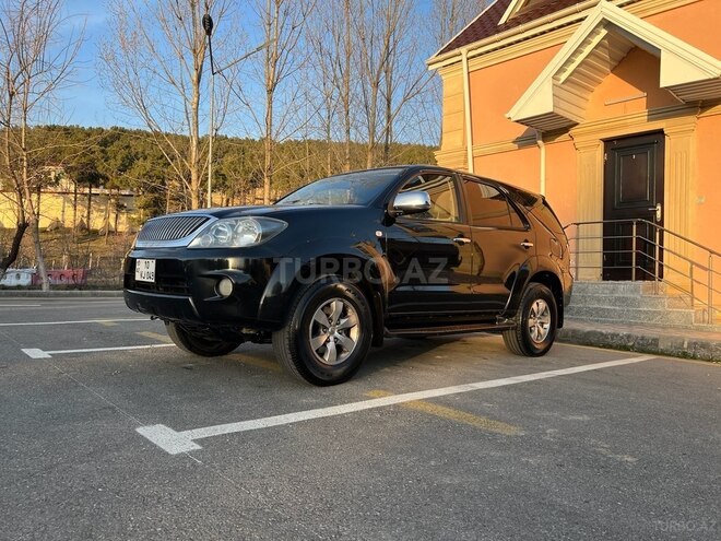Toyota Fortuner 2006, 255,000 km - 2.7 л - Şamaxı
