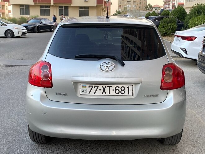 Toyota Auris 2008, 250,000 km - 1.4 l - Bakı