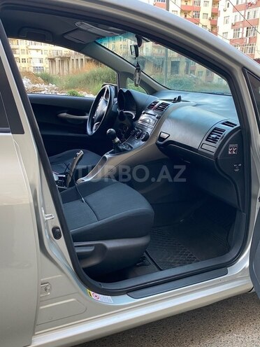 Toyota Auris 2008, 250,000 km - 1.4 l - Bakı