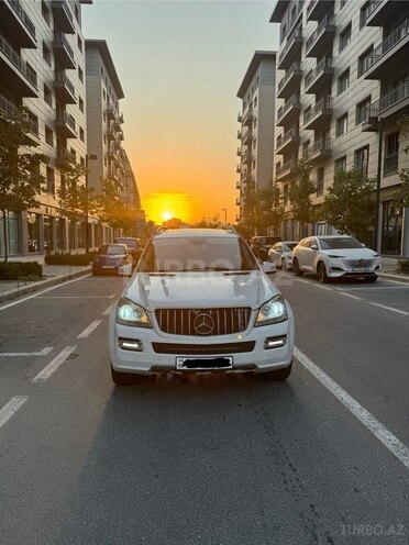 Mercedes GL 500 4MATIC 2007, 305,000 km - 5.5 l - Bakı