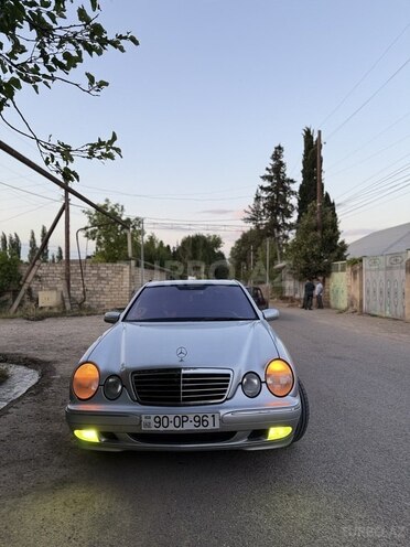 Mercedes E 270 2000, 160,000 km - 2.7 l - Tovuz