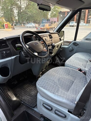 Ford Transit 2008, 209,000 km - 2.2 л - Xudat