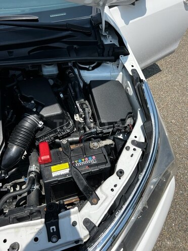 Toyota Corolla 2014, 189,000 km - 2.0 l - Ucar