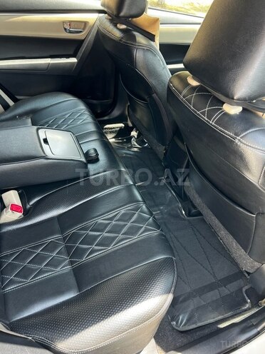 Toyota Corolla 2014, 189,000 km - 2.0 l - Ucar