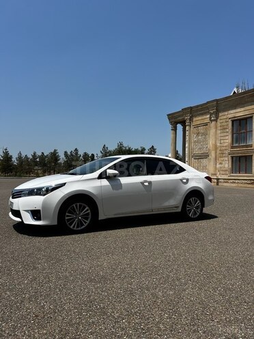 Toyota Corolla 2014, 189,000 km - 2.0 l - Ucar