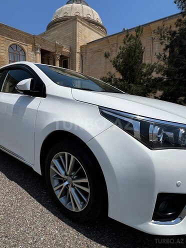 Toyota Corolla 2014, 189,000 km - 2.0 l - Ucar