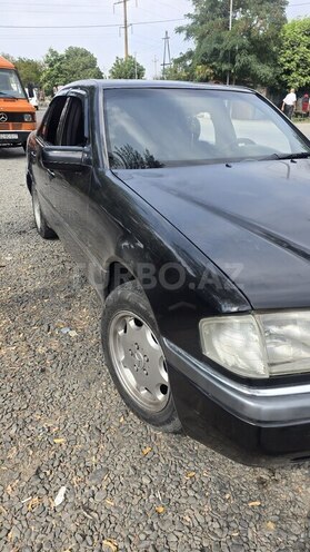 Mercedes C 180 1996, 400,000 km - 1.8 l - Qax