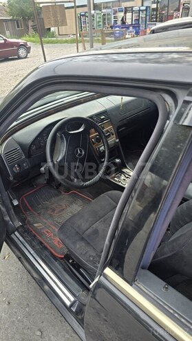 Mercedes C 180 1996, 400,000 km - 1.8 l - Qax
