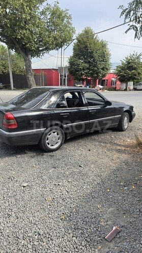 Mercedes C 180 1996, 400,000 km - 1.8 l - Qax