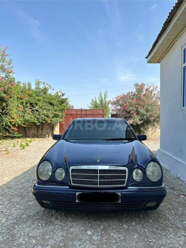 Mercedes E 240 1998, 436,000 km - 2.4 l - Kürdəmir