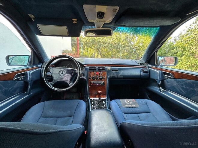 Mercedes E 240 1998, 436,000 km - 2.4 l - Kürdəmir