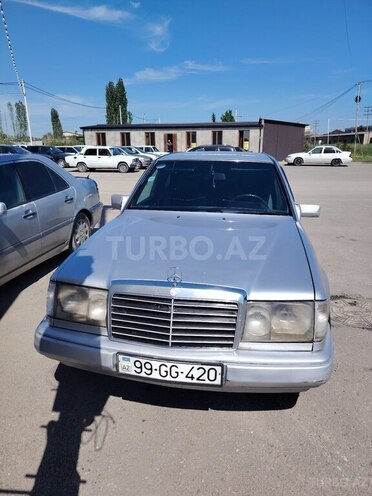 Mercedes E 200 1993, 475,000 km - 2.0 l - Xaçmaz