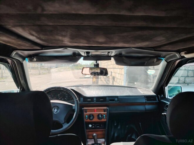 Mercedes E 200 1993, 475,000 km - 2.0 l - Xaçmaz