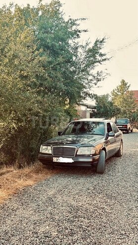 Mercedes E 200 1993, 140,000 km - 2.0 l - Masallı