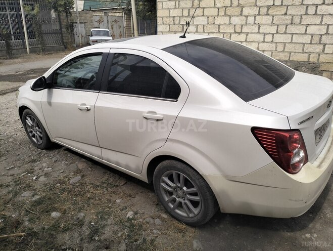 Chevrolet Aveo 2014, 257,273 km - 1.6 l - Şəki