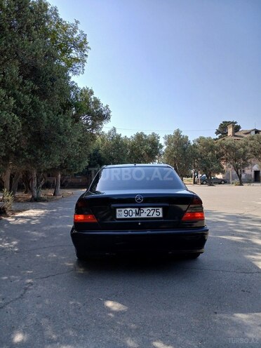 Mercedes C 220 2000, 400,000 km - 2.2 л - Bakı