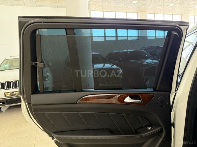 Mercedes GL 350 4MATIC 2015, 184,000 km - 3.0 l - Bakı