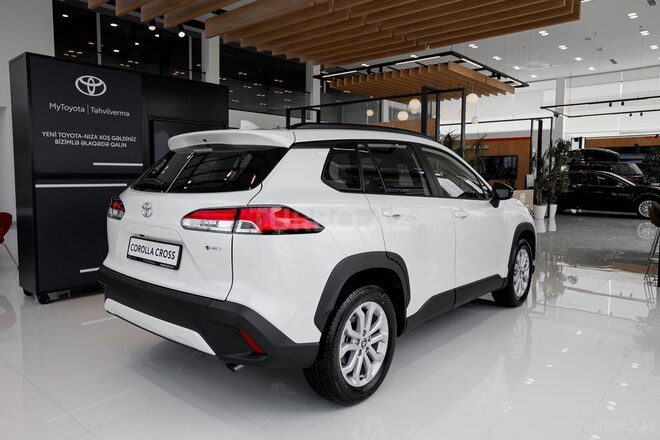 Toyota Corolla Cross 2025, 0 km - 2.0 l - Gəncə