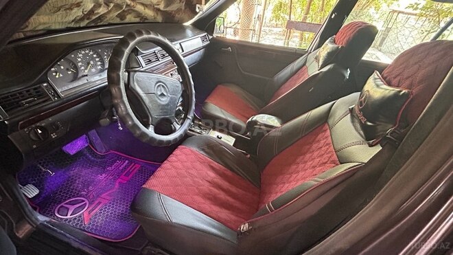 Mercedes E 200 1993, 140,000 km - 2.0 l - Masallı