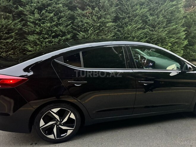 Hyundai Elantra 2018, 160,000 km - 2.0 l - Bakı