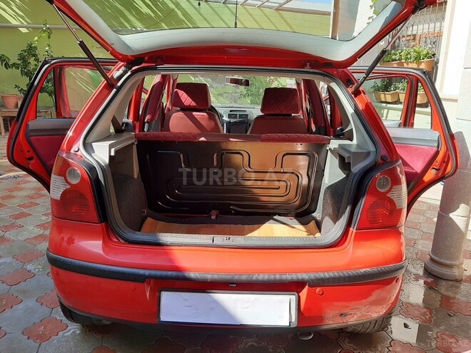 Volkswagen Polo 2004, 250,000 km - 1.4 l - Bakı