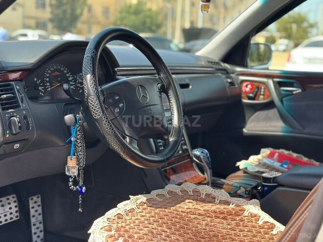 Mercedes E 240 2000, 381,233 km - 2.4 l - Şirvan