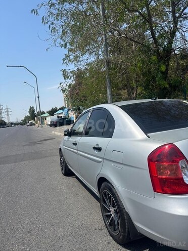 Hyundai Accent 2009, 299,999 km - 1.4 l - Bakı