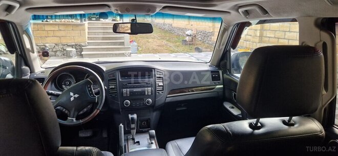Mitsubishi Pajero 2011, 285,000 km - 3.0 л - Bakı