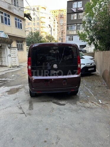 Fiat Doblo 2011, 328,808 km - 1.6 l - Bakı