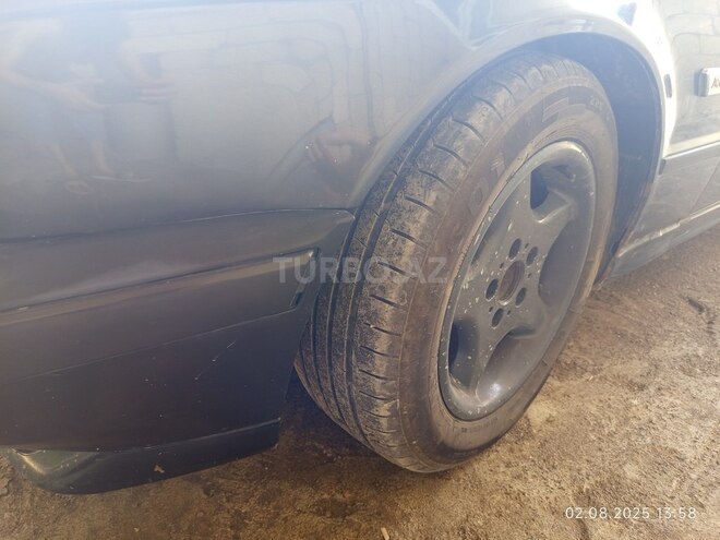 BMW 520 1990, 25,000 km - 2.0 l - Hacıqabul
