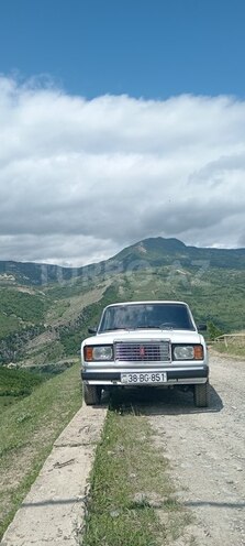 LADA (VAZ) 2107 2007, 83,000 km - 1.6 l - Quba