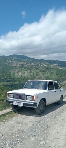LADA (VAZ) 2107 2007, 83,000 km - 1.6 l - Quba