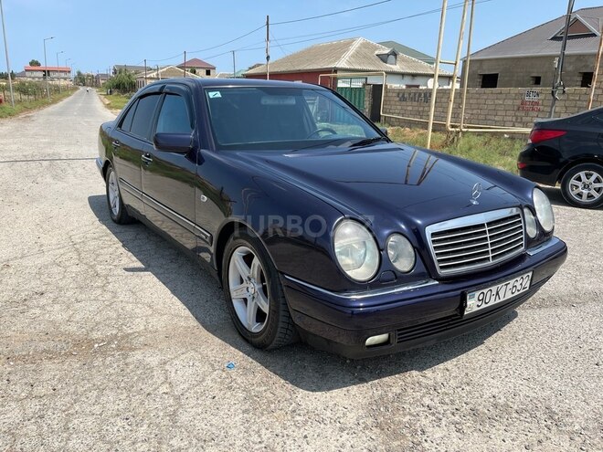 Mercedes E 240 1999, 420,000 km - 2.4 l - Bakı