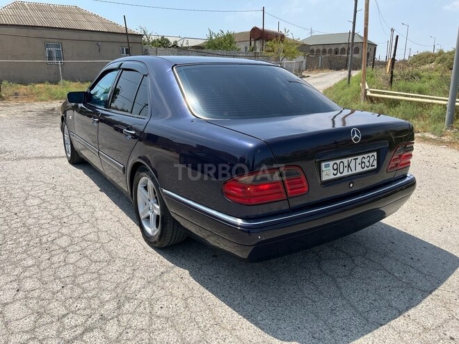 Mercedes E 240 1999, 420,000 km - 2.4 l - Bakı