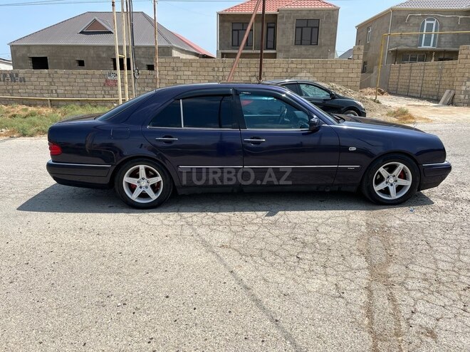 Mercedes E 240 1999, 420,000 km - 2.4 l - Bakı