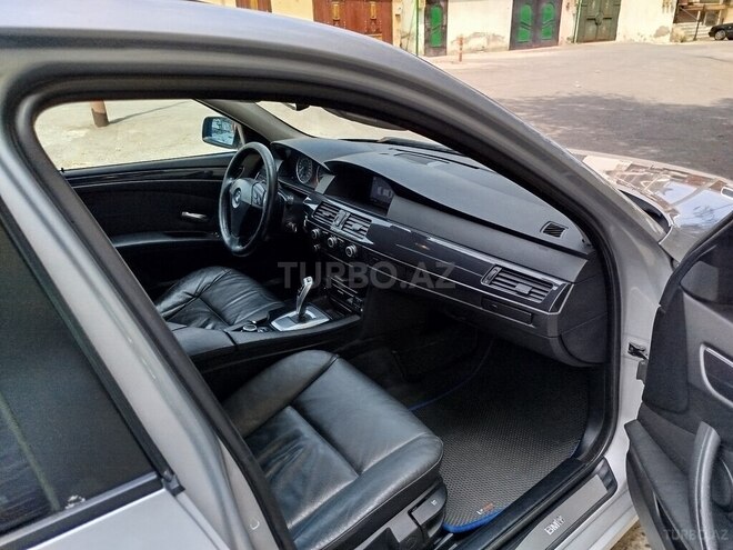 BMW 525 2008, 330,000 km - 2.5 l - Bakı